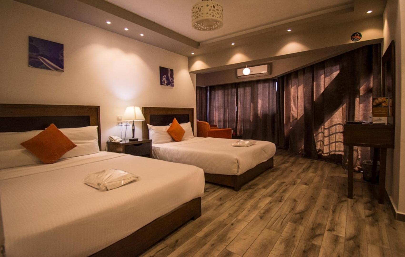 Nile Guardian Hotel Giza Bagian luar foto
